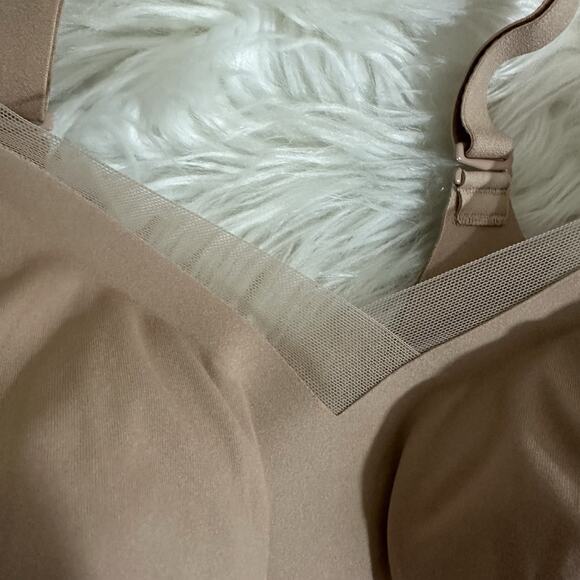 HoneyLove Womens Crossover Bra Wireless Size Large 38B/C in Sand Comfort - Picture 3 of 6